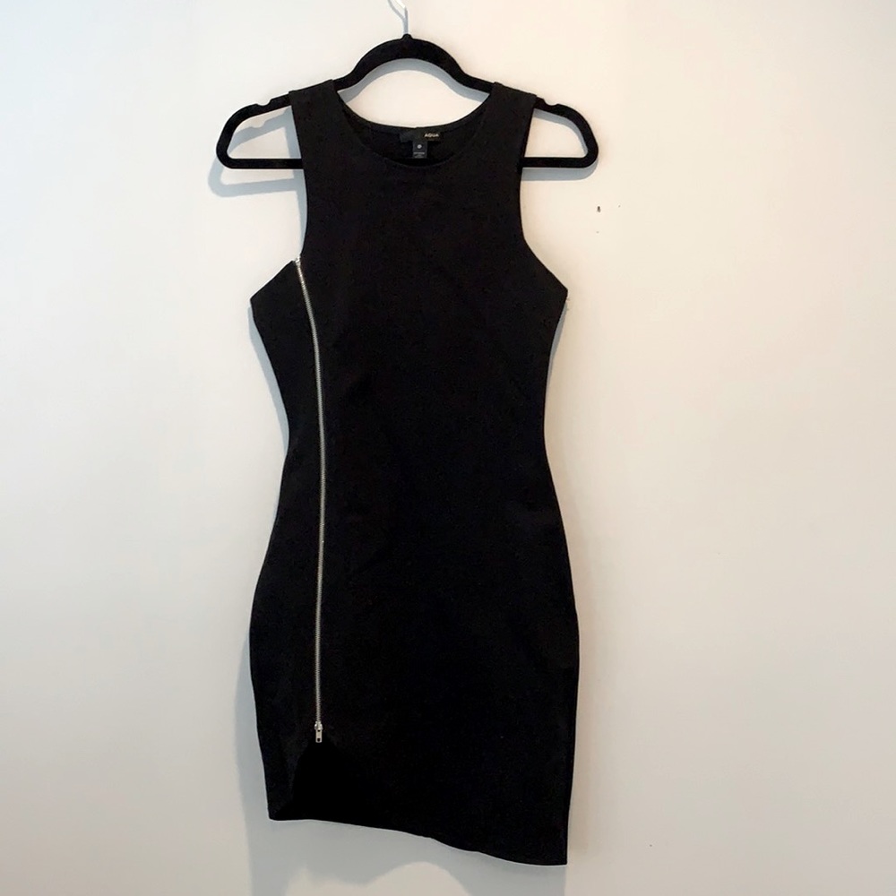 Little black dress with zipper detail
